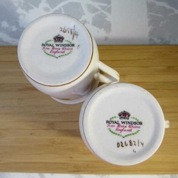 2 Fine Bone China Mugs Roses by Royal Windsor, England - Picture 12 of 13